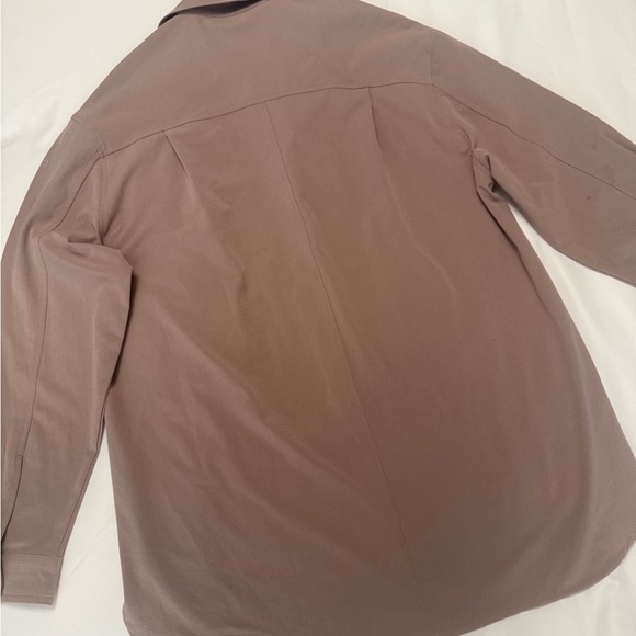 ALO Yoga Dreamscape Button Down Long Sleeve - Picture 8 of 9